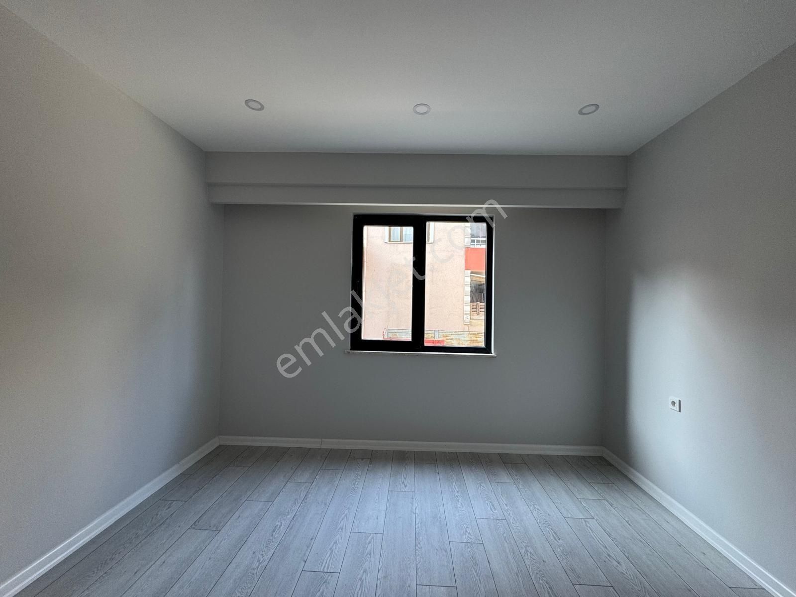 Çınarlı Mahallesinde Şehirle İç İçe Lokasyonda 2+1 Daire - Görsel 26