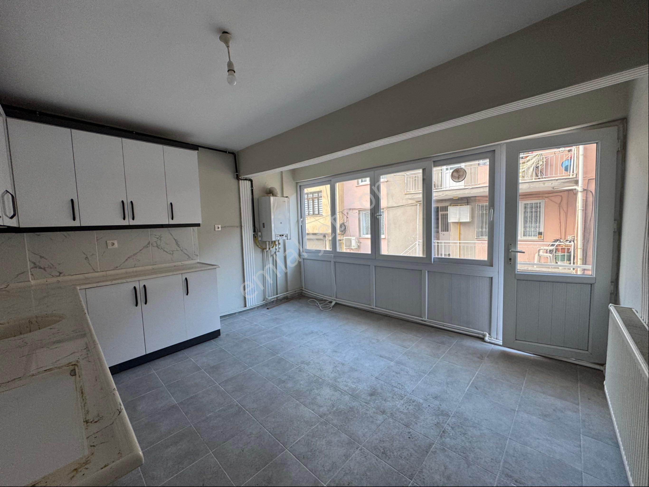Buca Fırat Mah. 2+1 120 M2. Doğalgazlı 3 Cepheli Satılık Arakat Daire - Görsel 11