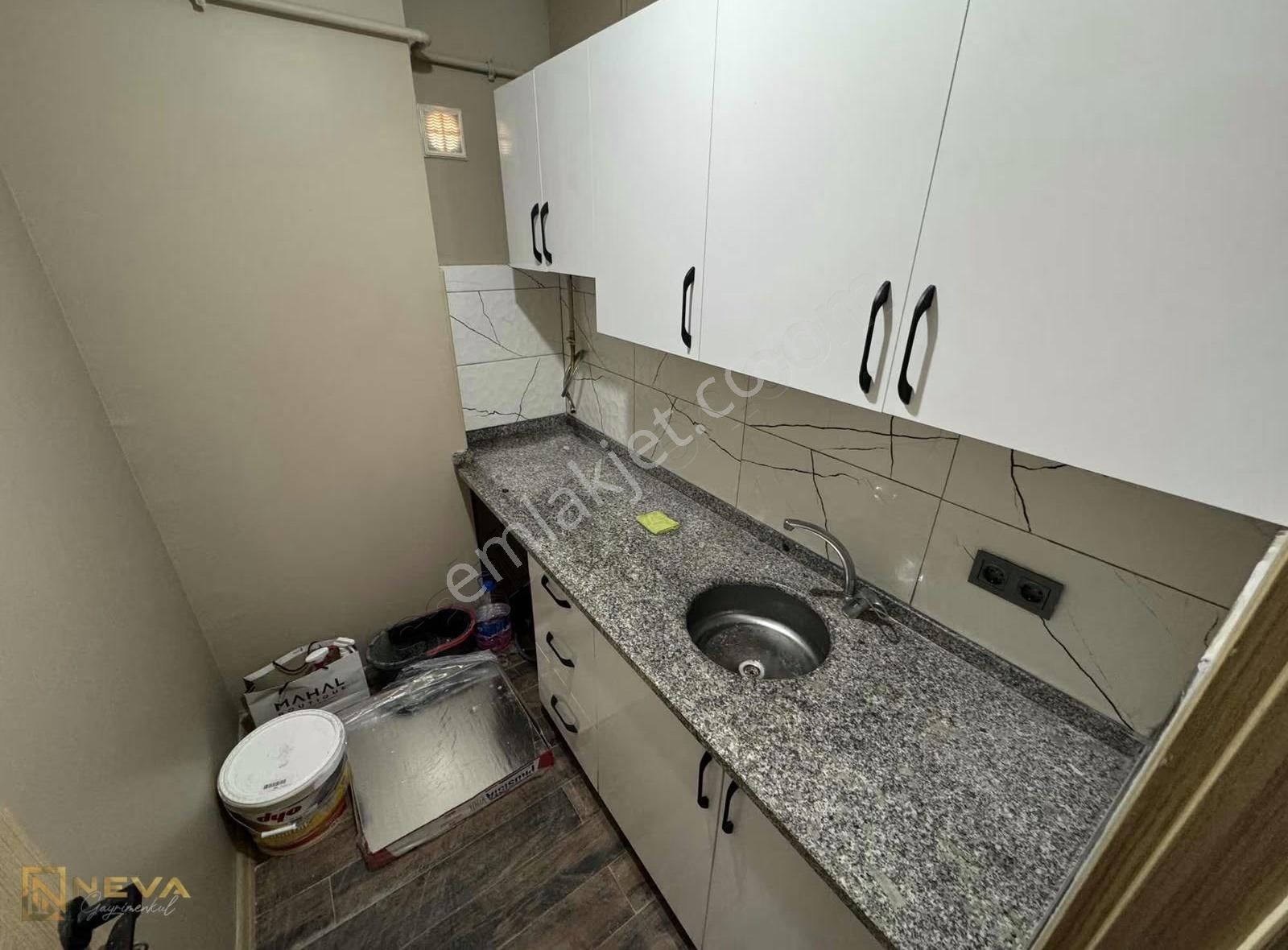 Erenler Mahallesinde Satılık Ön Cephe , Köşe 1+0 58 M2 Ofis - Görsel 10