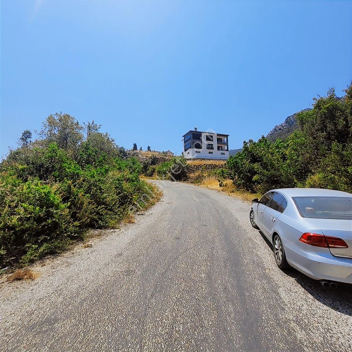 Trent Emlaktan Akseki Erenyaka'da 990m²tarla - Görsel 5