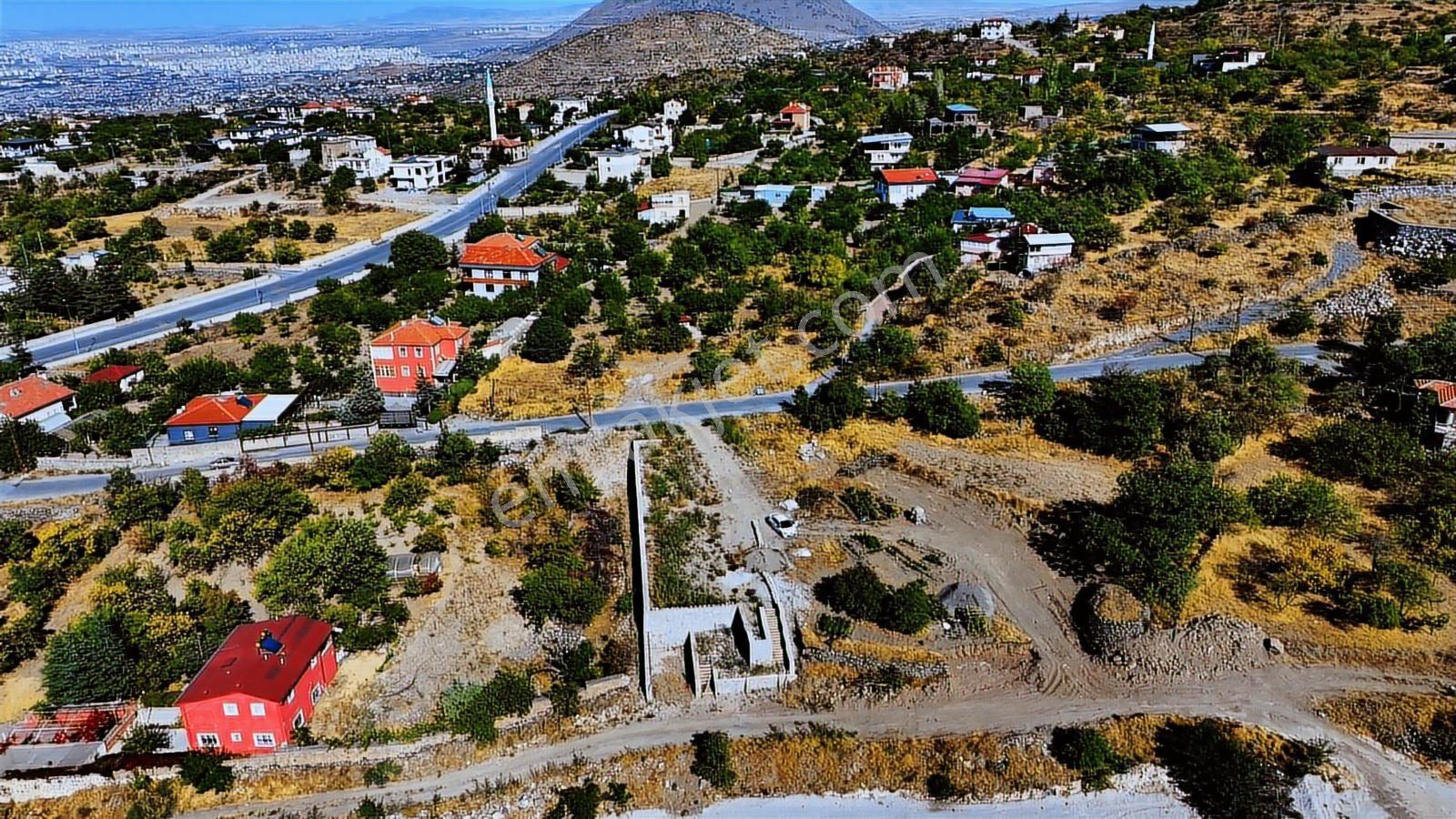 Konal'dan 2 Duvarı Çevrili Manzaralı Temiz 345 Mt Parsel - Görsel 15