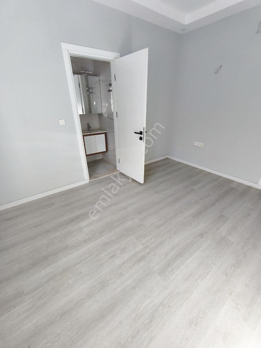 Grow Emlak Satılık Havuzlu 2+1 Site İçerisinde Villa - Görsel 23