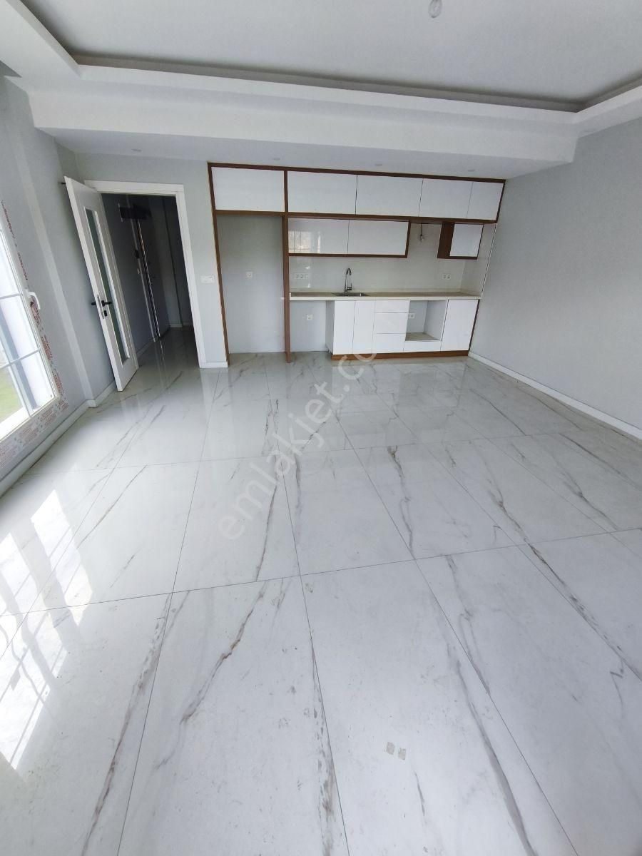 Grow Emlak Satılık Havuzlu 2+1 Site İçerisinde Villa - Görsel 12