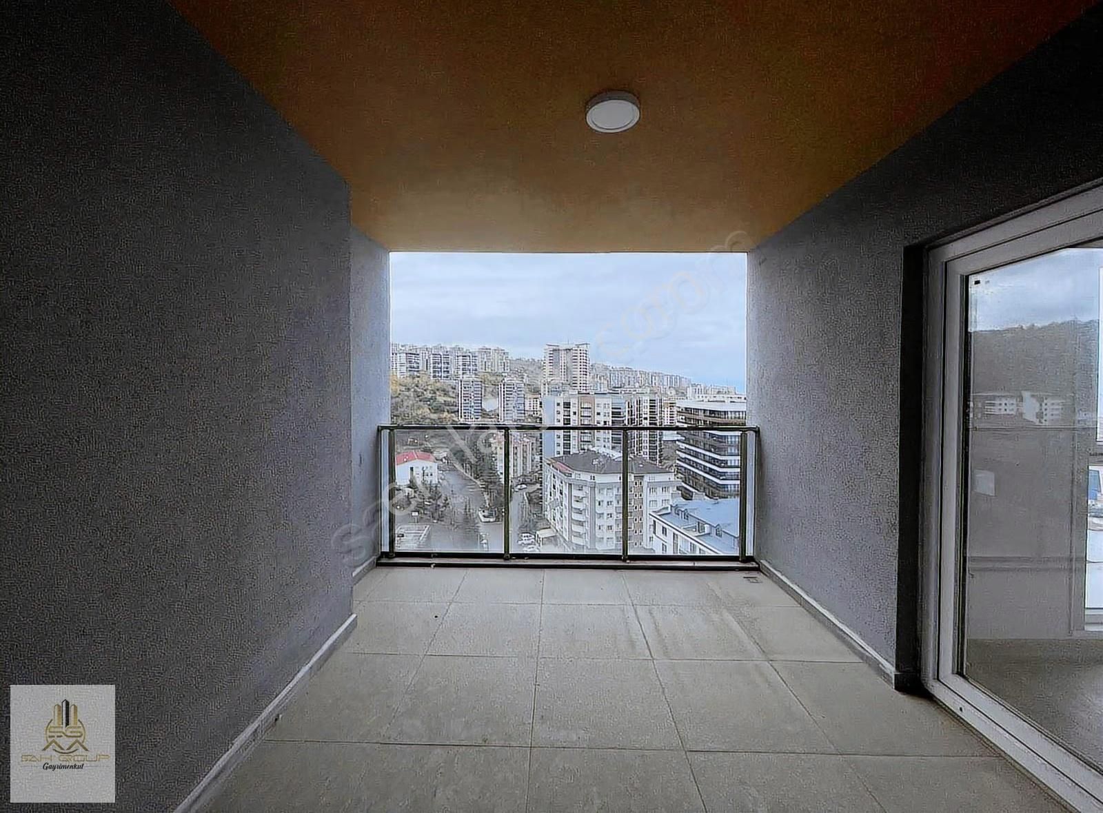 Avruparkta Geniş Ve Ferah Satılık Daire Kaçırılmayacak Fırsat - Görsel 32