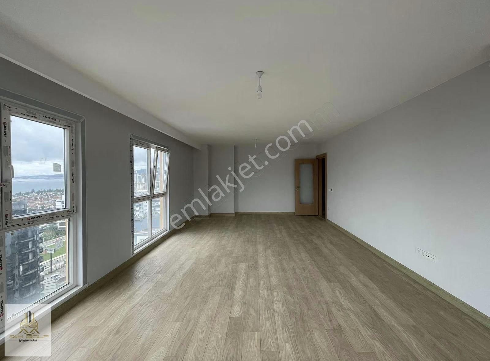 Avruparkta Geniş Ve Ferah Satılık Daire Kaçırılmayacak Fırsat - Görsel 18