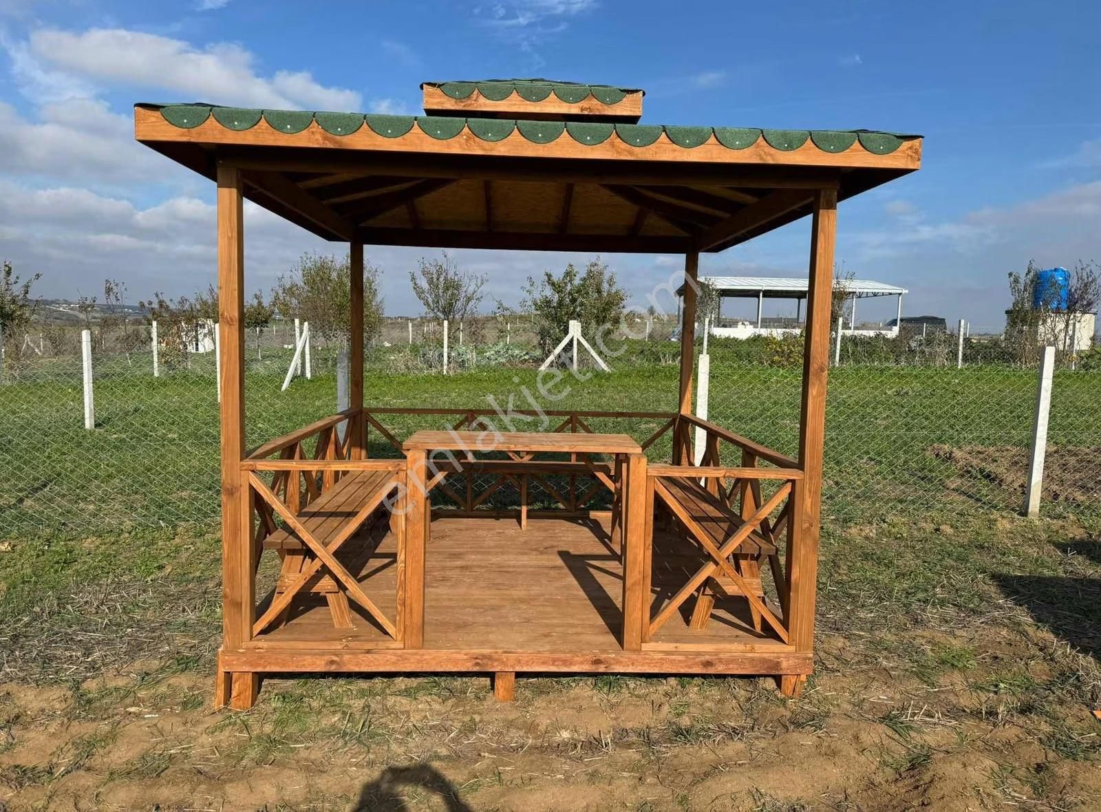 Büyüksineklide Yaz Kış Yolu Başında İçinde Çardağıyla 467m2 - Görsel 7