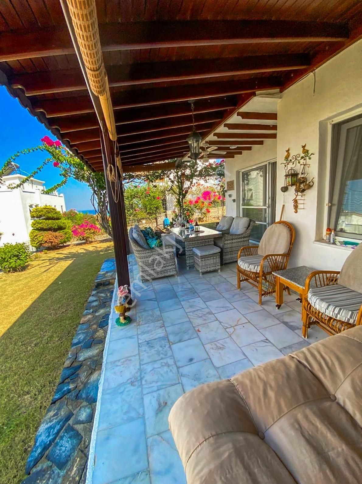 Başko Tatil Sitesinde Geniş Bahçeli, Deniz Manzaralı 3+1 Villa - Görsel 15