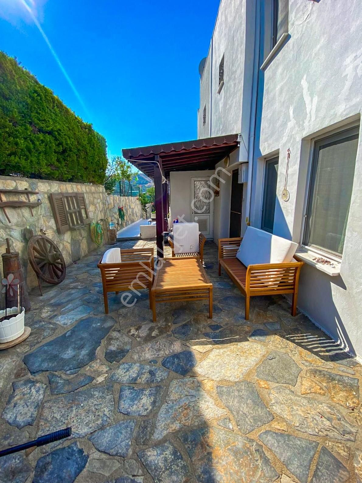 Başko Tatil Sitesinde Geniş Bahçeli, Deniz Manzaralı 3+1 Villa - Görsel 13