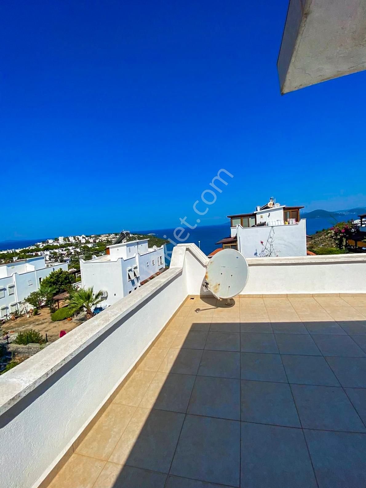 Başko Tatil Sitesinde Geniş Bahçeli, Deniz Manzaralı 3+1 Villa - Görsel 31