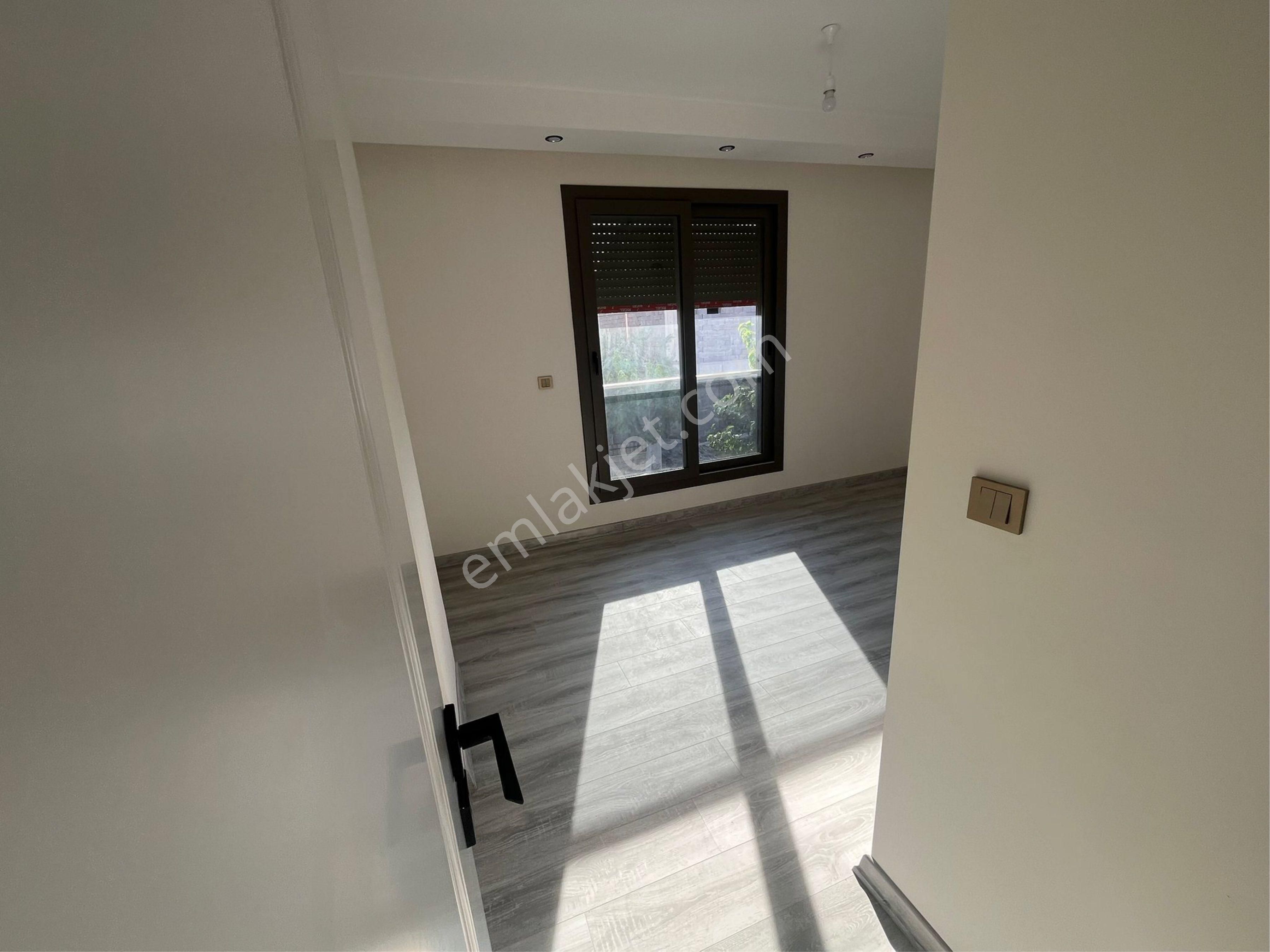 Gümüldürde Denize 300m Otoparklı 3+1 Fırsat Villa - Görsel 19