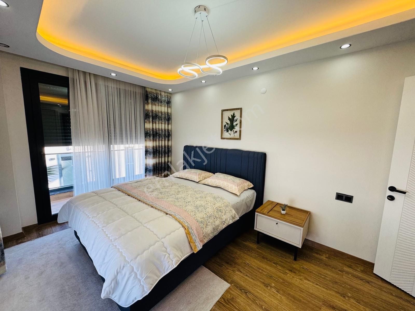 Didimde Satılık Havuzlu Ful Eşyalı İki Tane Bahçeli Lüks Villa - Görsel 33