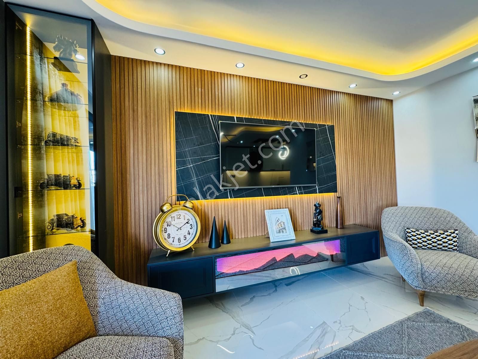 Didimde Satılık Havuzlu Ful Eşyalı İki Tane Bahçeli Lüks Villa - Görsel 8