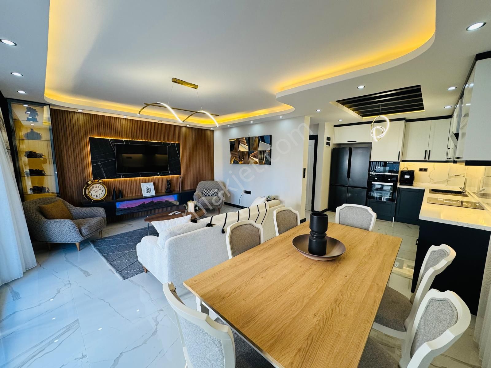 Didimde Satılık Havuzlu Ful Eşyalı İki Tane Bahçeli Lüks Villa - Görsel 31