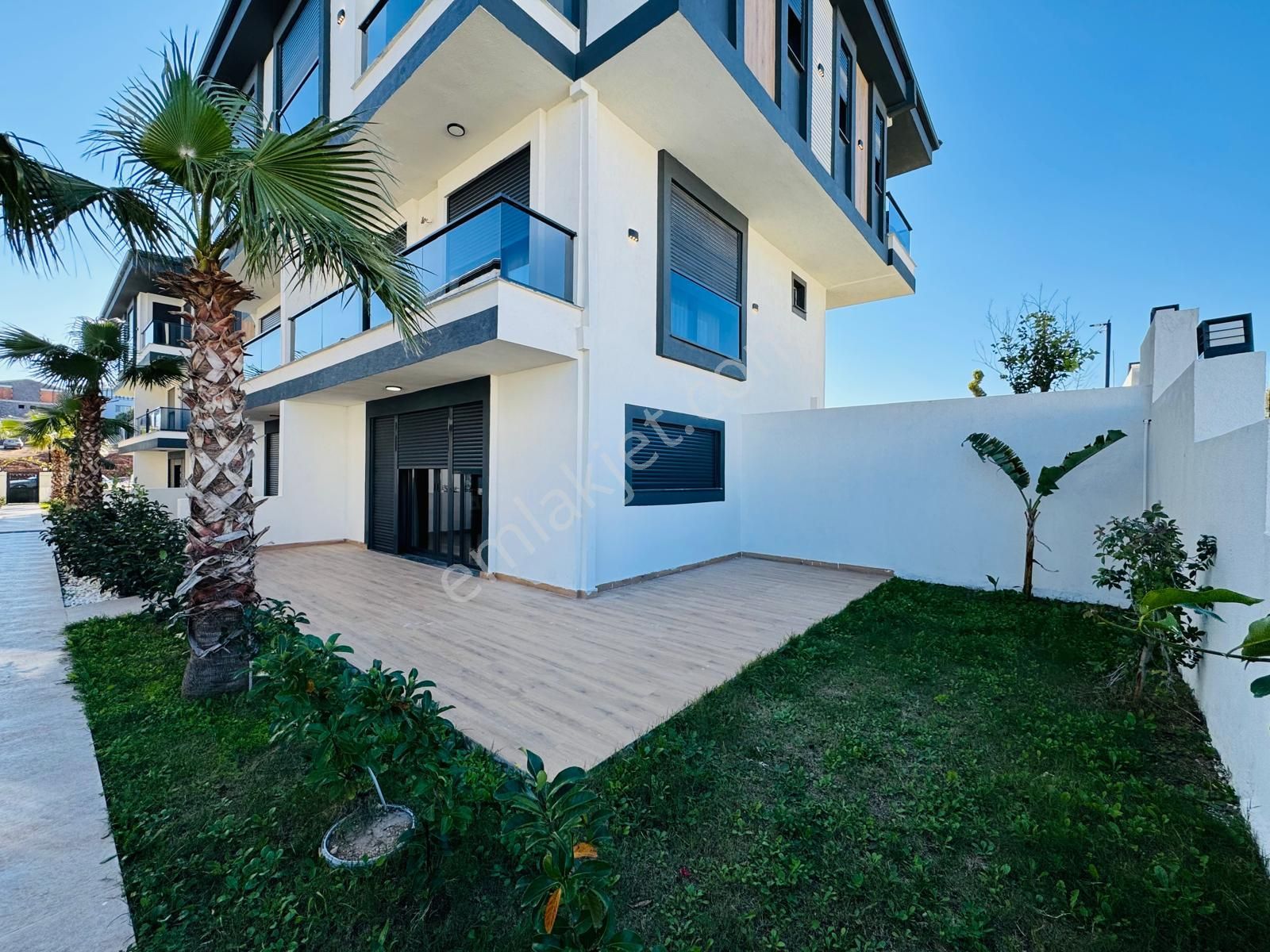 Didimde Satılık Havuzlu Ful Eşyalı İki Tane Bahçeli Lüks Villa - Görsel 7