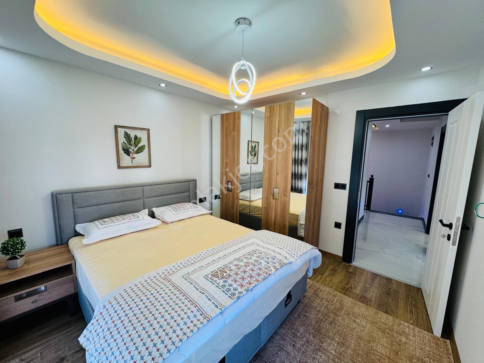 Didimde Satılık Havuzlu Ful Eşyalı İki Tane Bahçeli Lüks Villa - Görsel 14