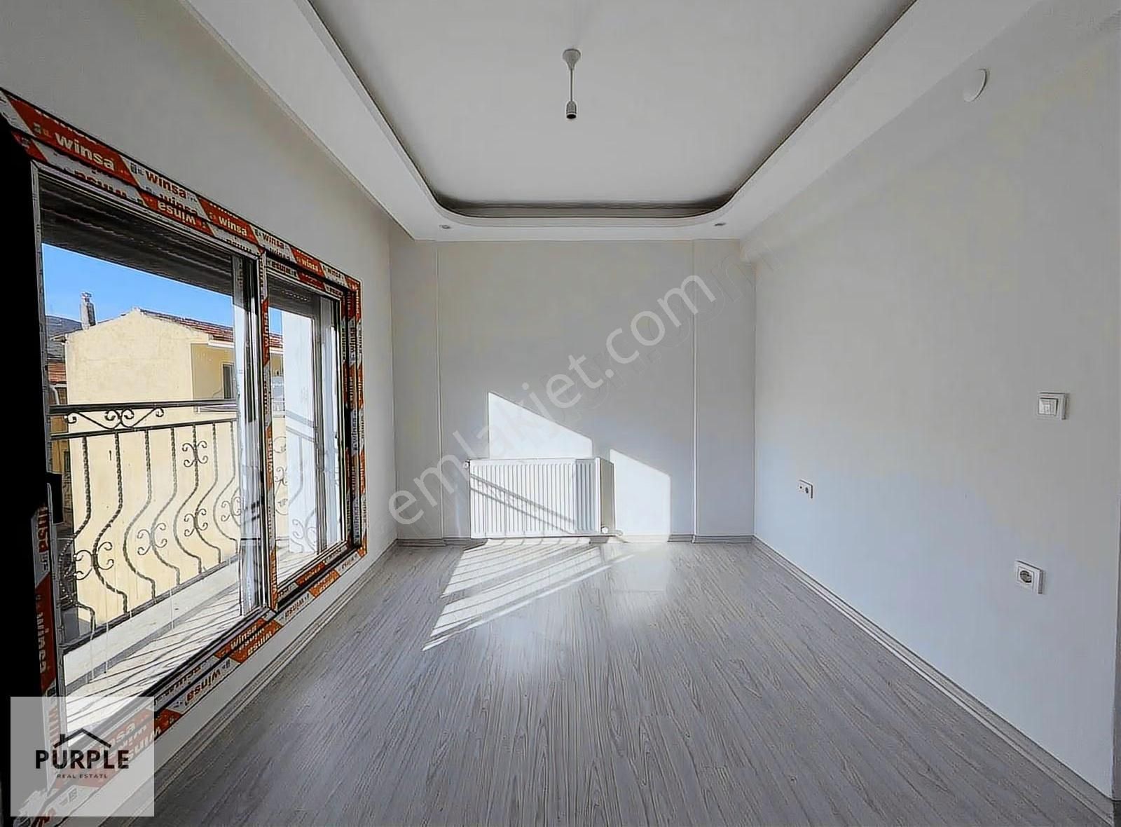 Yenifoça Merkezi Konum 4+1 Satılık Tripleks Villa - Görsel 12