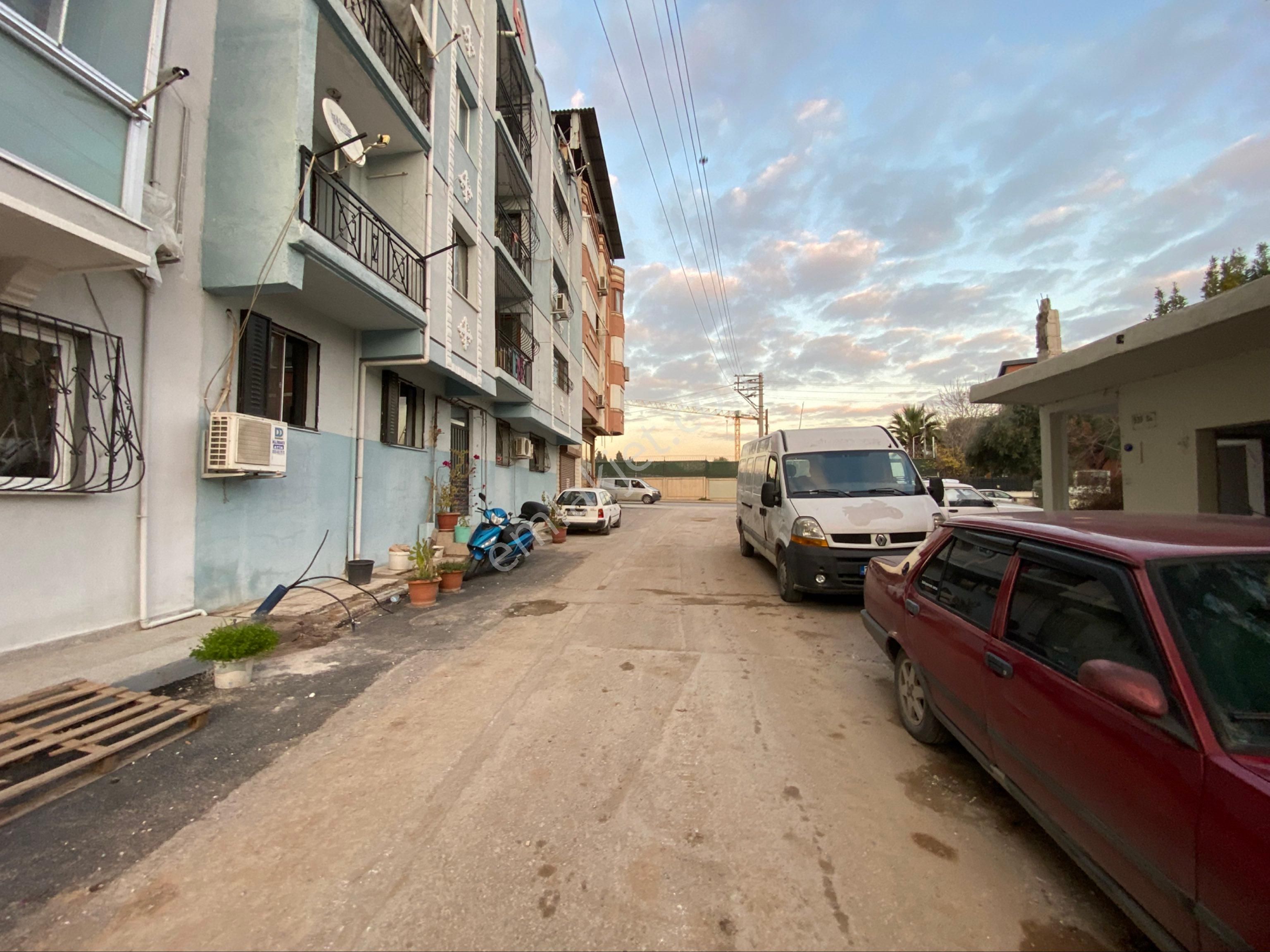 Buca İnkılap Mah Şehrin Kalbinde Satılık 2+1 Geniş Ferah Daire - Görsel 7