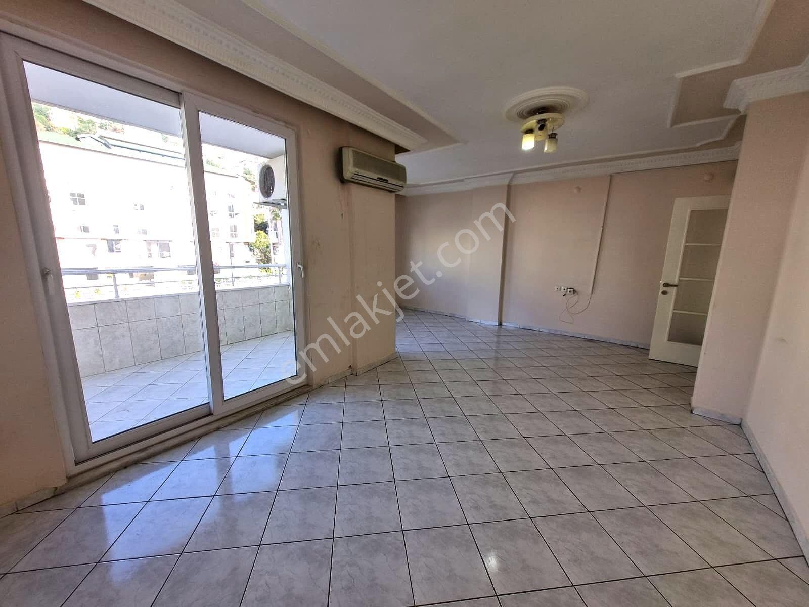 Alanya Kızlarpınarı Mahallesi’nde Geniş Ayrı Mutfak 2+1 Kiralık Daire - Görsel 3