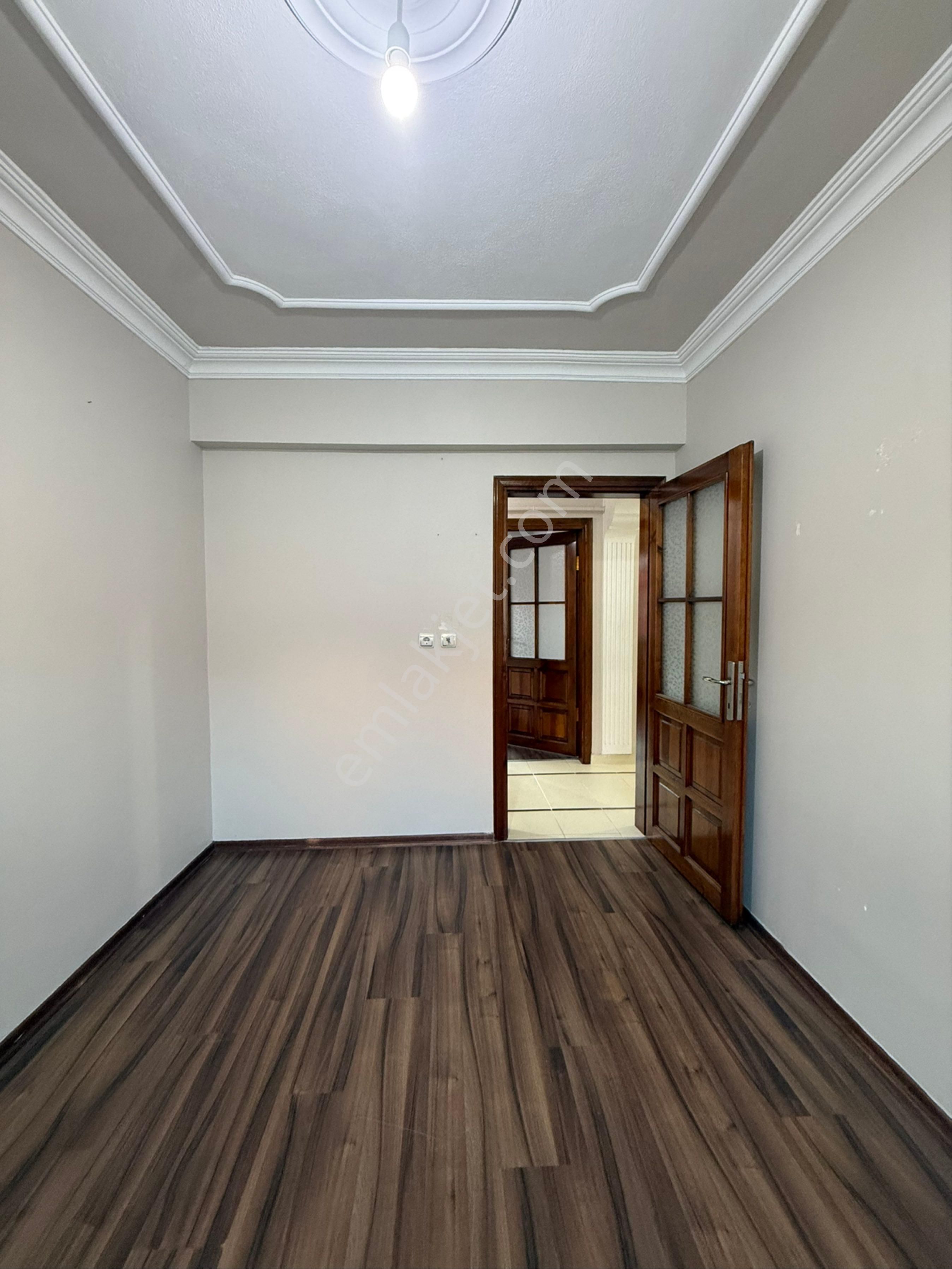 Çerkezköy Merkezde Belediyeye Yürüme Mesafesi 3+1 Cadde Cephe - Görsel 15