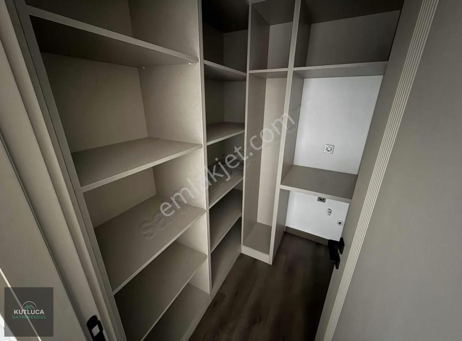 4+1 Cadde Üzeri Okul Market Yakın Sosyal Donatılı Emsalsiz Daire - Görsel 32