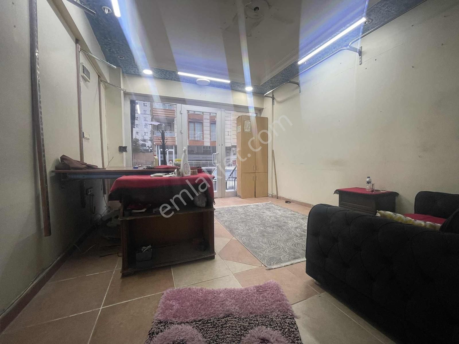 Finans Merkezine Komşu İkbal Caddesine İkinci Dükkan - Görsel 16
