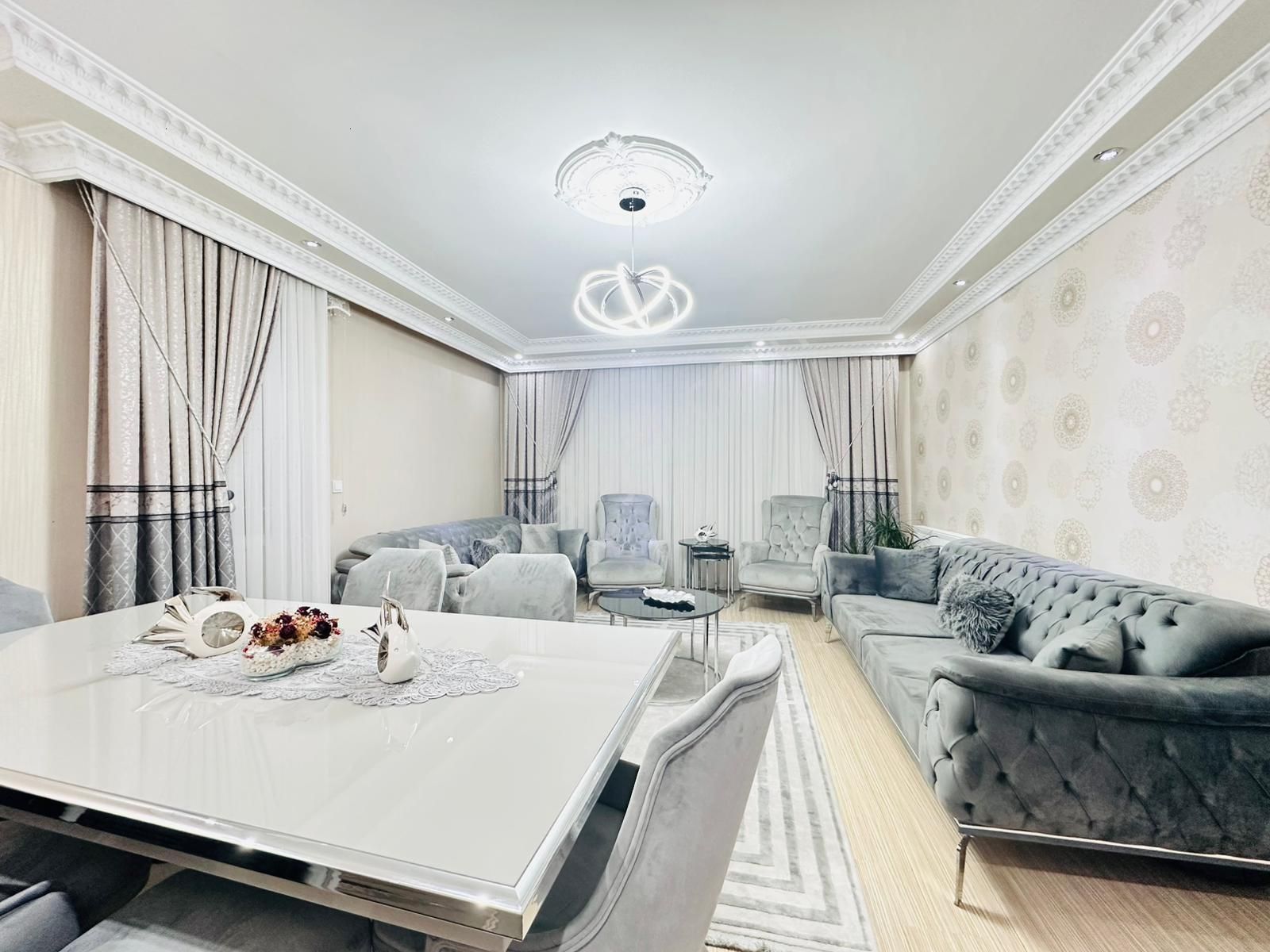 İmir Emlak'tan Site İçerisinde Asansörlüyapılı G.cephe 3+1 Daire