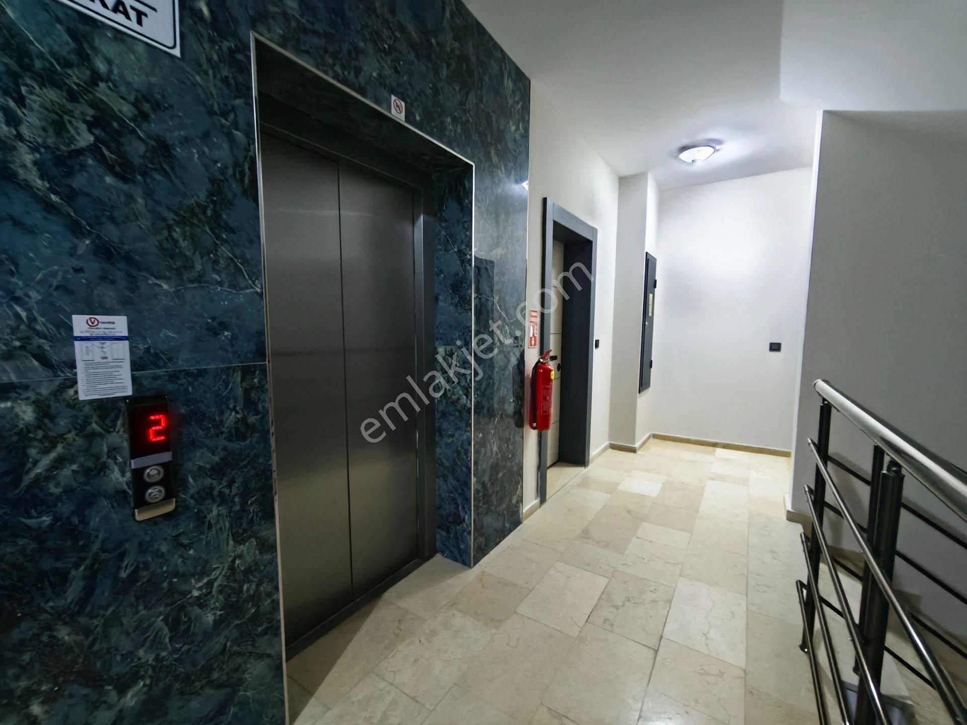 Ayvalık Küçükköy Neva Vizör Sitesinde Satılık 2+1 Daire - Görsel 3