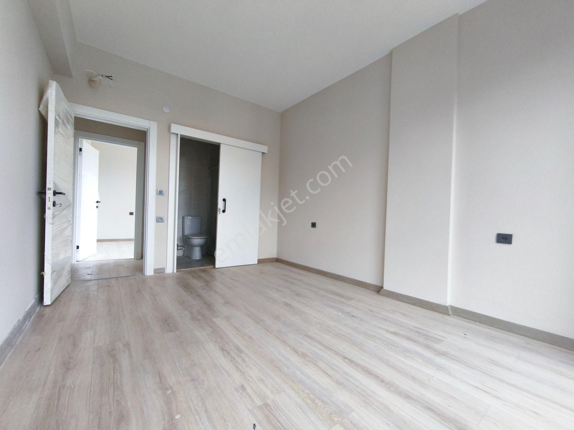 Ayvalık Küçükköy Neva Vizör Sitesinde Satılık 2+1 Daire - Görsel 12