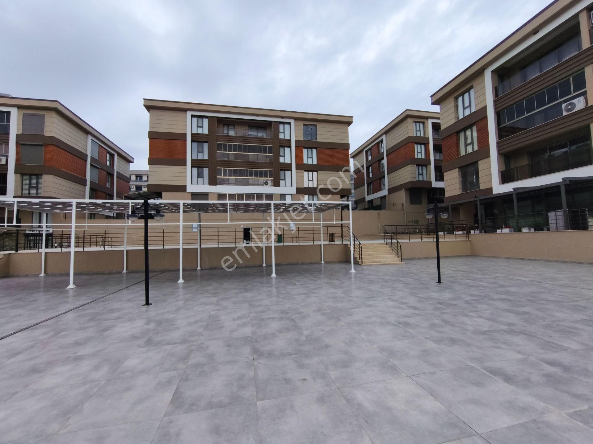 Ayvalık Küçükköy Neva Vizör Sitesinde Satılık 2+1 Daire - Görsel 24