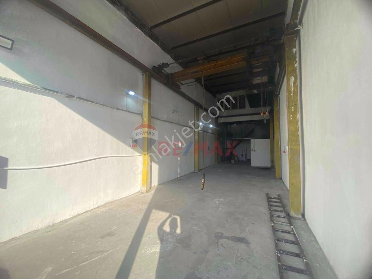 Torbalı Atatürk Sanayide Kiralık Vinçli Dükkan - Görsel 2