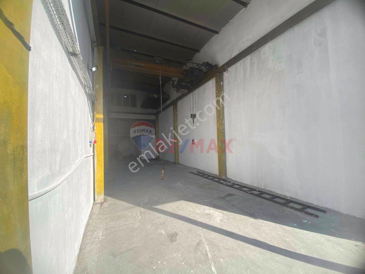Torbalı Atatürk Sanayide Kiralık Vinçli Dükkan - Görsel 3