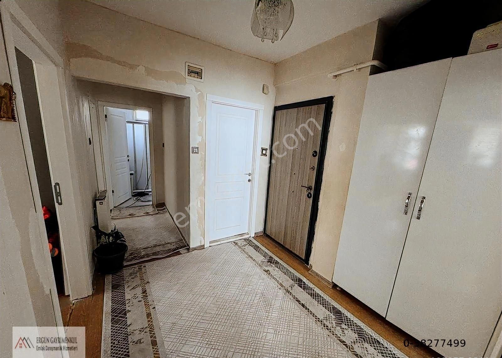 Ergün'den Bahçelievler'de 3+1 Geniş Oturumlu Doğalgazlı Daire - Görsel 15