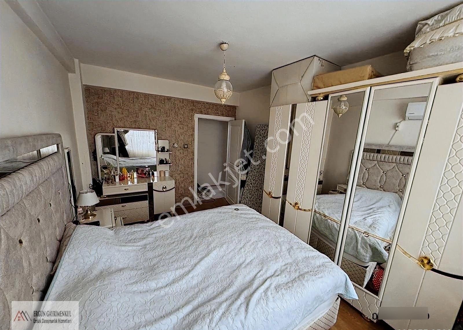 Ergün'den Bahçelievler'de 3+1 Geniş Oturumlu Doğalgazlı Daire - Görsel 25