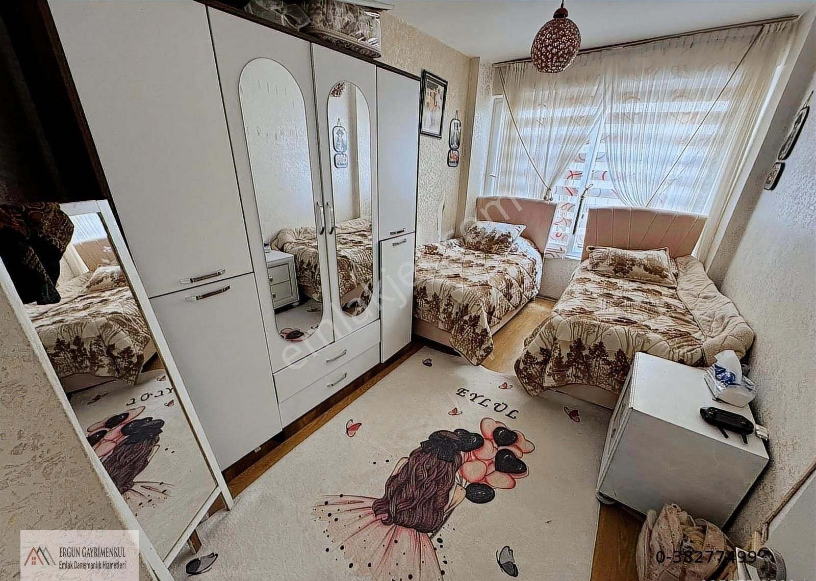 Ergün'den Bahçelievler'de 3+1 Geniş Oturumlu Doğalgazlı Daire - Görsel 3