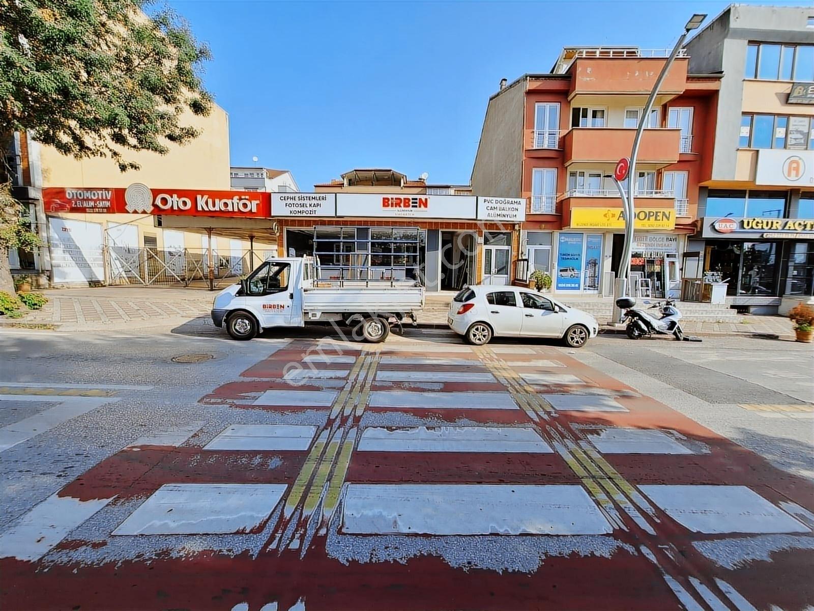 Derince Denizciler Caddesi Üzeri Satılık İşyeri Ve Arsası - Görsel 5