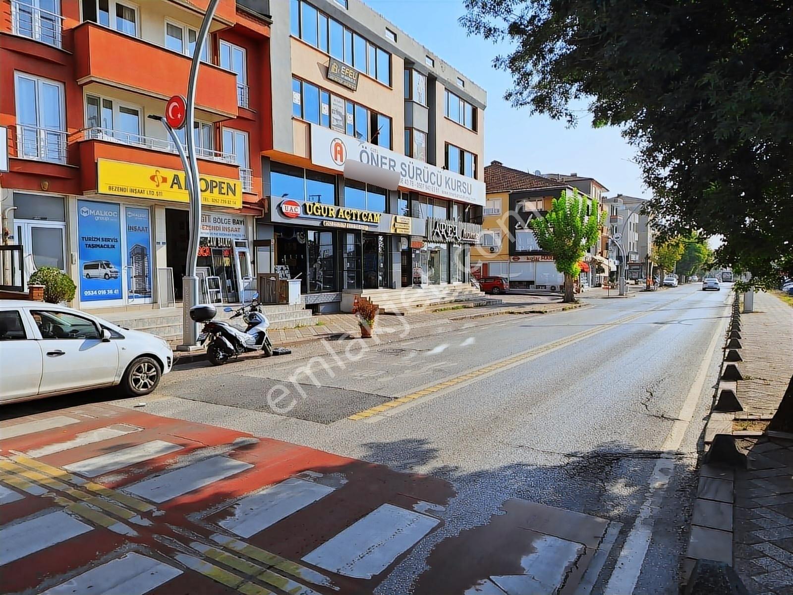 Derince Denizciler Caddesi Üzeri Satılık İşyeri Ve Arsası - Görsel 6