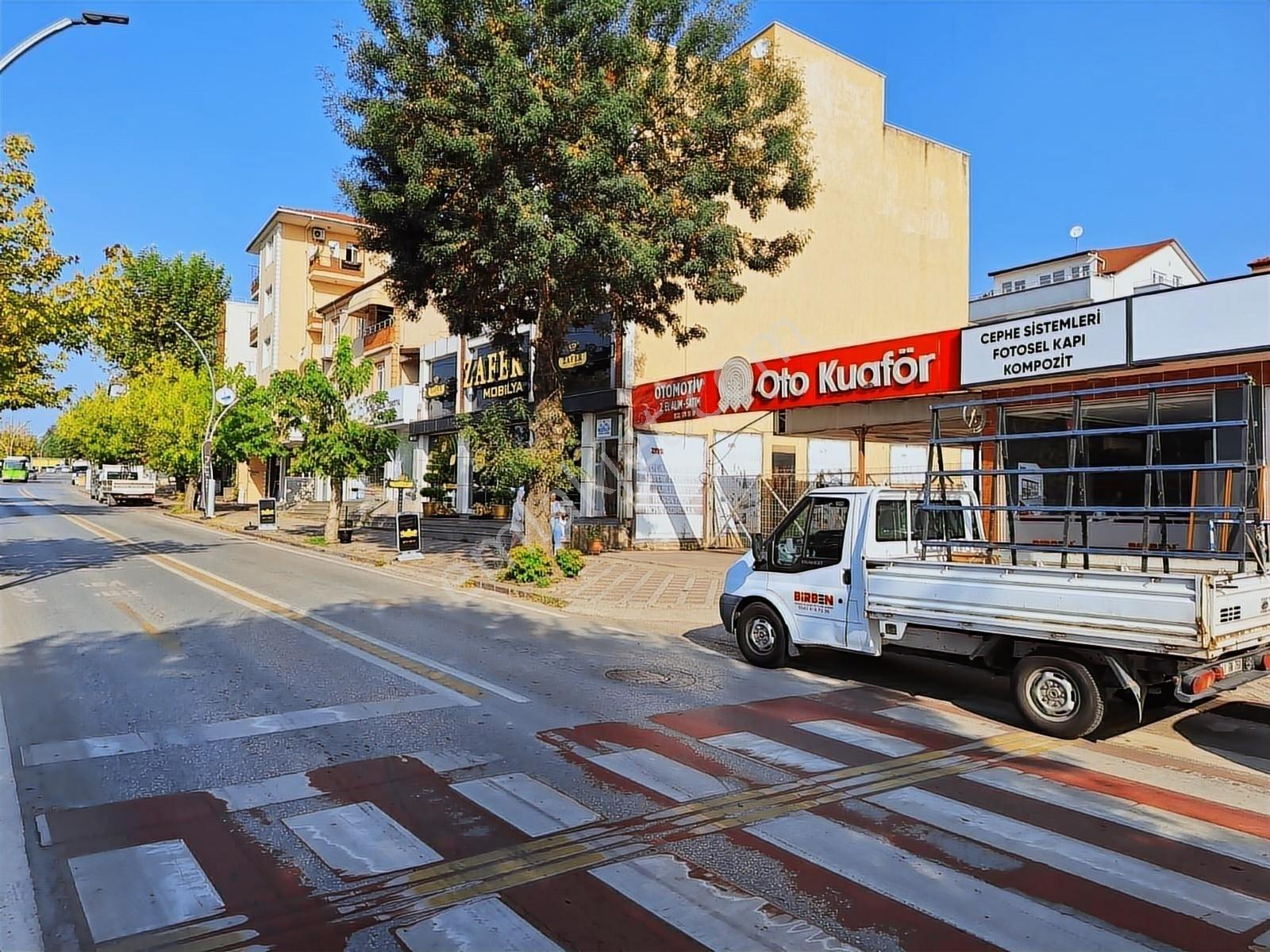 Derince Denizciler Caddesi Üzeri Satılık İşyeri Ve Arsası - Görsel 4