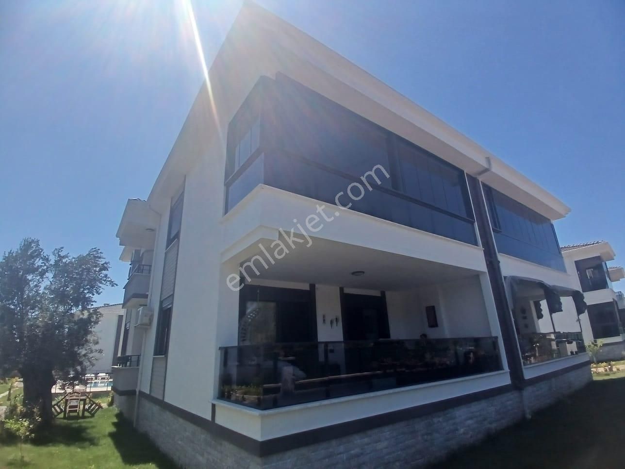 Havuzlu Sitede Yüksek Giriş 2+1 Ayrı Mutfaklı Daire - Görsel 5