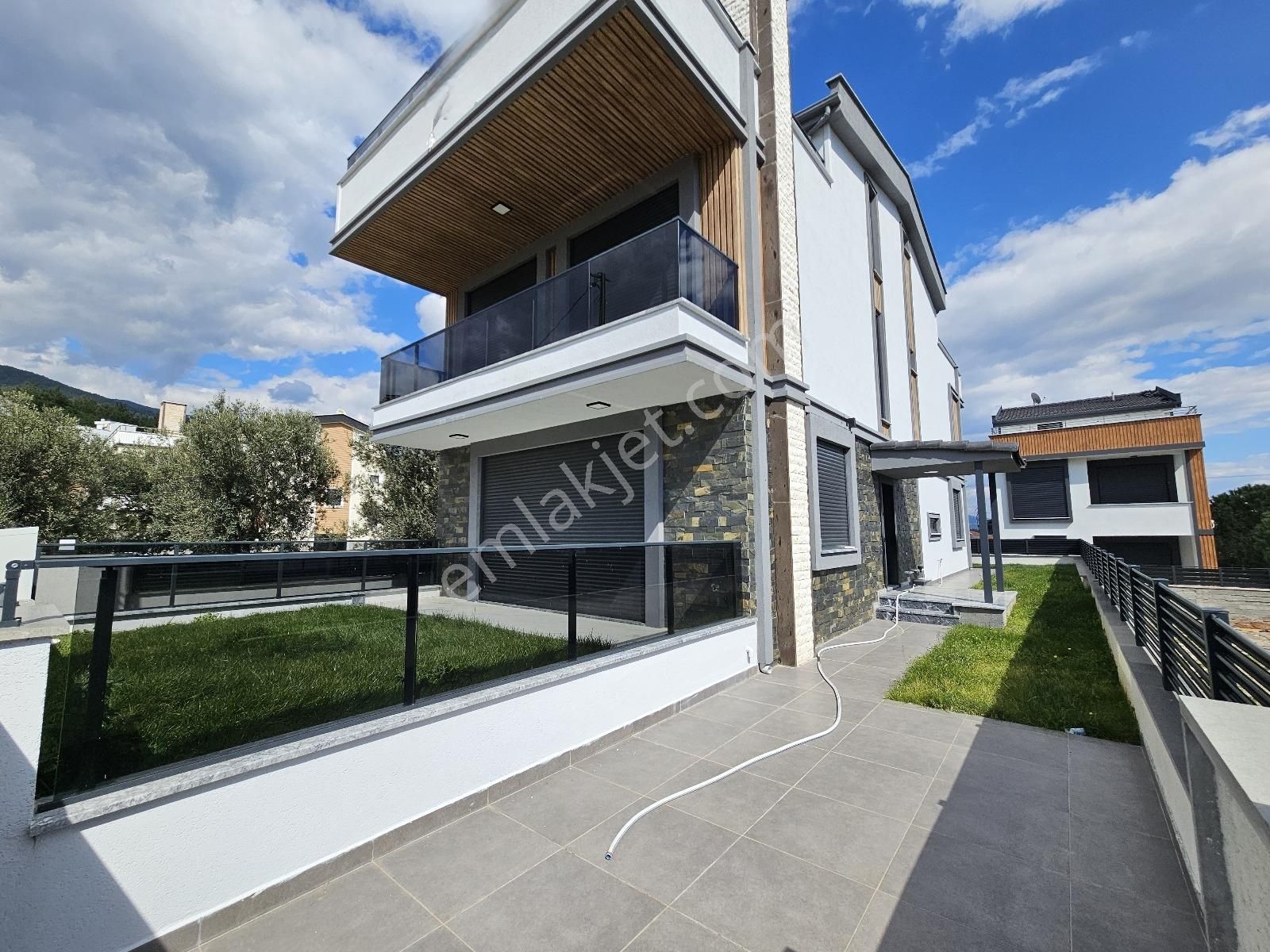 Eu Gayrimenkulden Deniz Ve Doğa Manzaralı 3+1 Villa - Görsel 15
