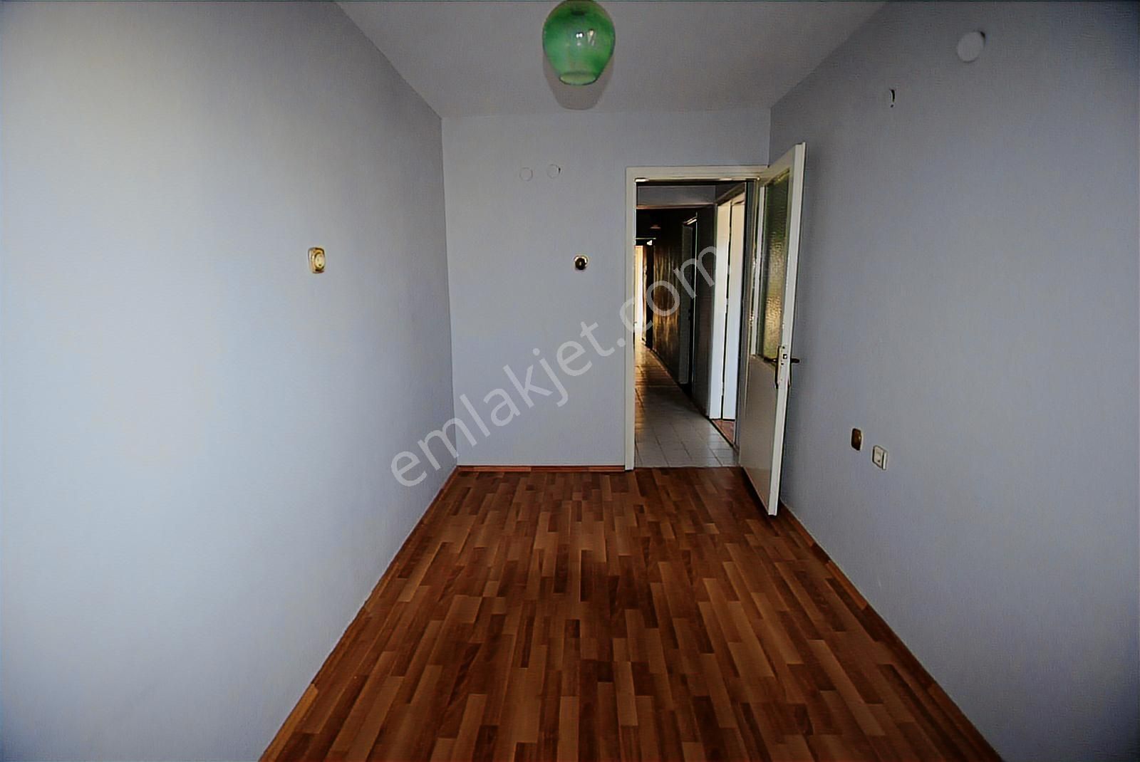 Emin'den 3+1 Ara Kat Otoparklı Çift Cephe - Görsel 8