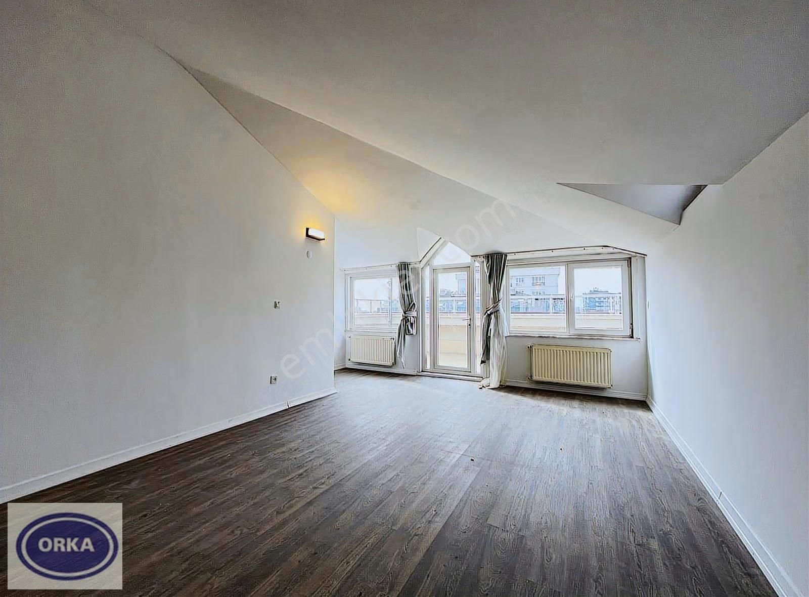 Suadiye Yakın 330 M2 Net Deniz Manzaralı 3+1 Kombili 100 Balkon - Görsel 4