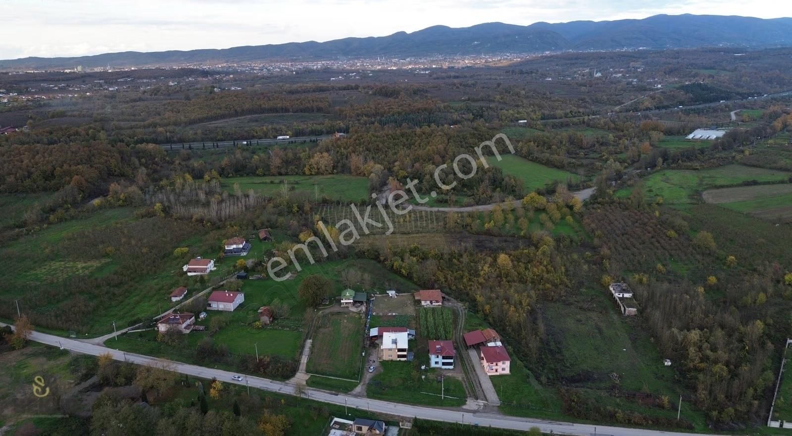 14-şeker Emlak Çakallık Mah.acil Satılık Uygun1800m2 Çiftlik Evi - Görsel 11