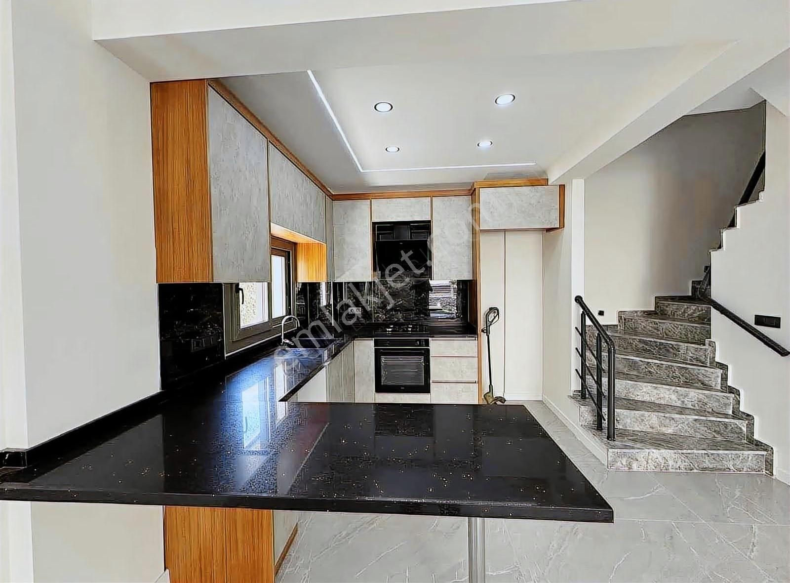 Özderede Denize 1dk Mesafede Otoparklı Villa (teklife Açık) - Görsel 21