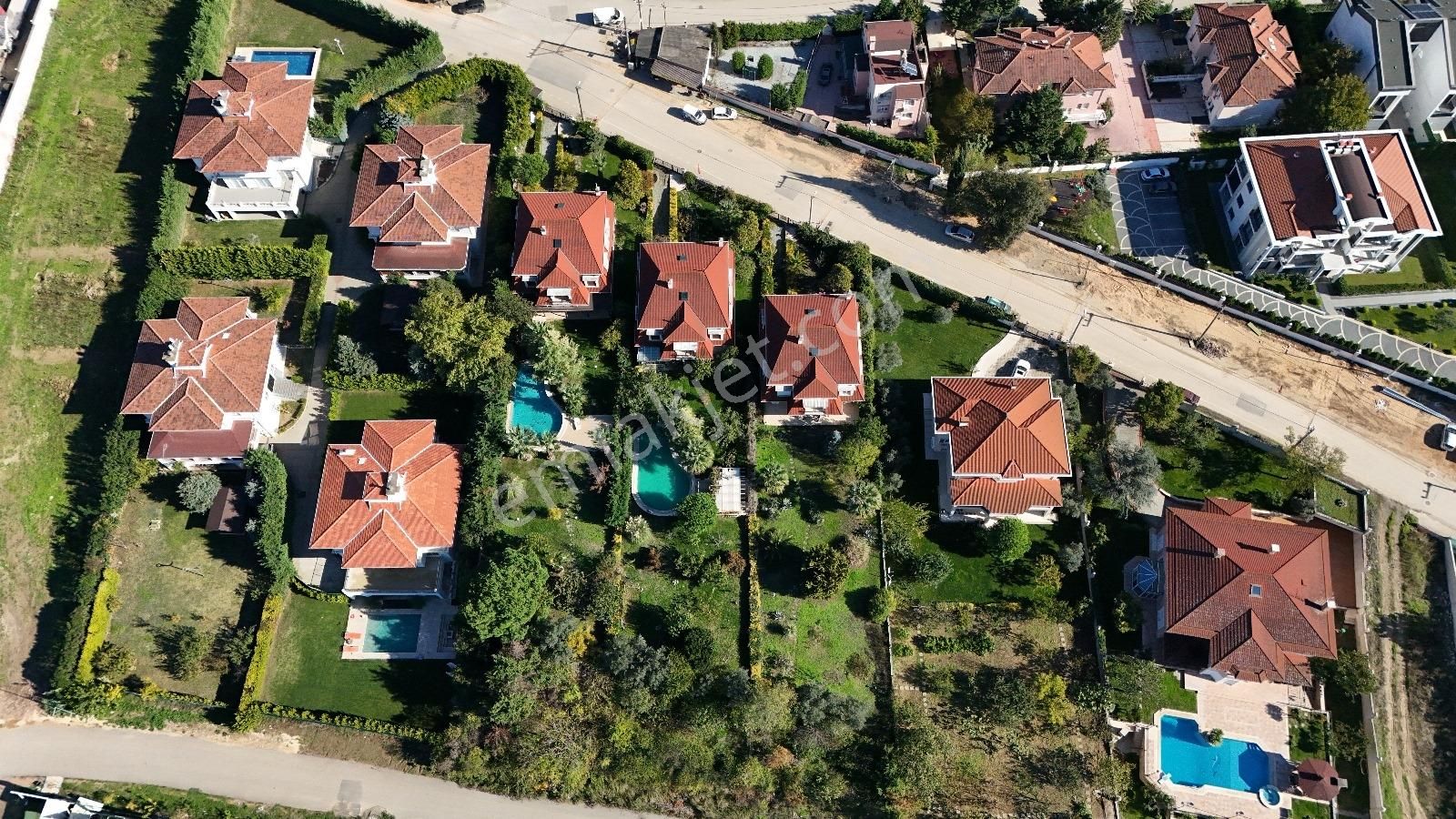 Nilüfer Köyde Değerli Konumda Satılık Villa (arsa 1087m²) - Görsel 23