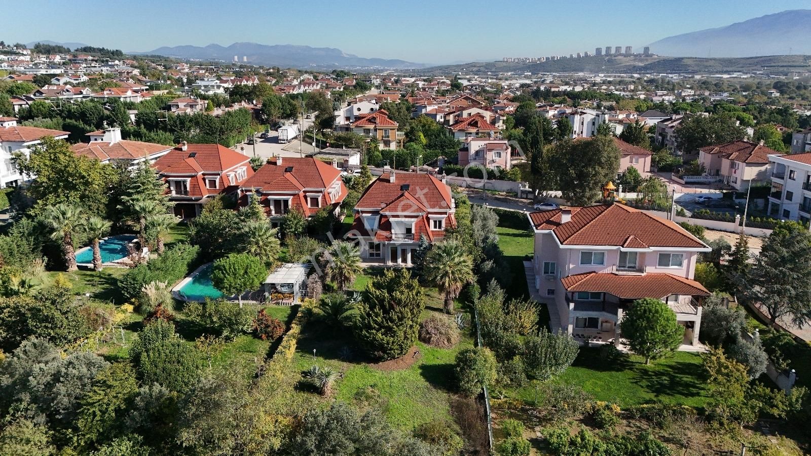 Nilüfer Köyde Değerli Konumda Satılık Villa (arsa 1087m²) - Görsel 24