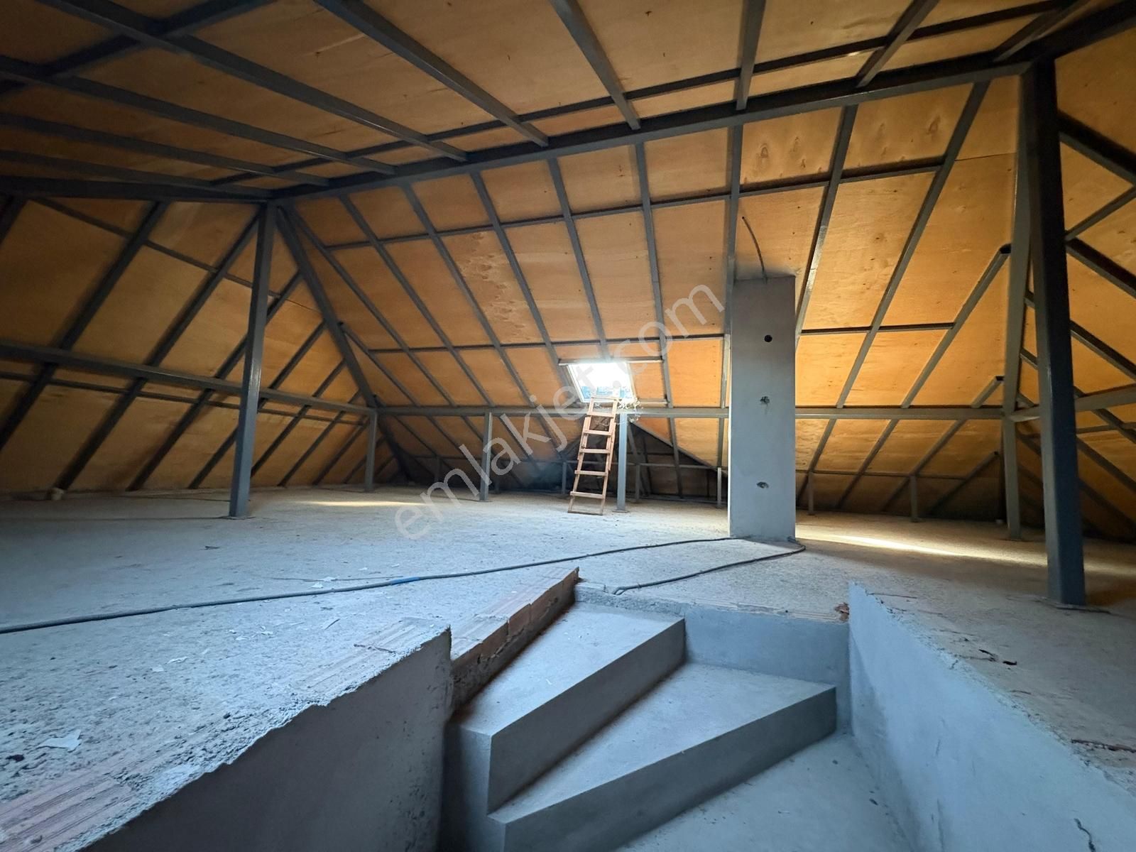 Nilüfer Köyde Değerli Konumda Satılık Villa (arsa 1087m²) - Görsel 15