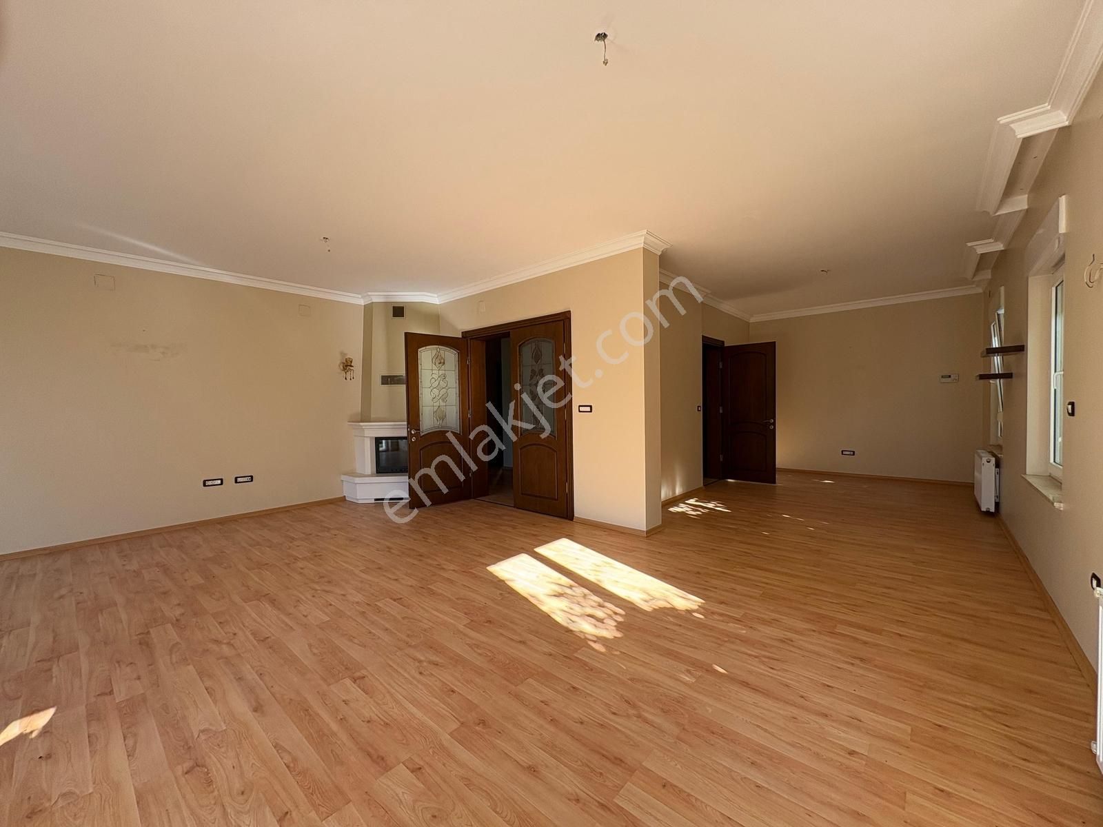 Nilüfer Köyde Değerli Konumda Satılık Villa (arsa 1087m²) - Görsel 4