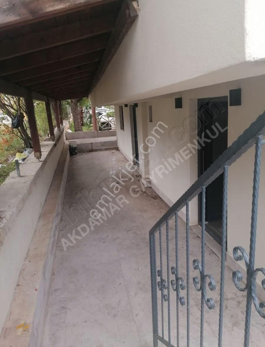 Çalış Kavşağında İkiz Dükkanlar - Görsel 8