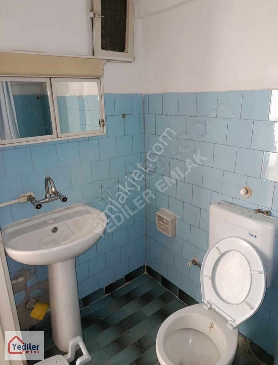 Arifiye'de Balkonlu Manzaralı 3+1 - Görsel 9