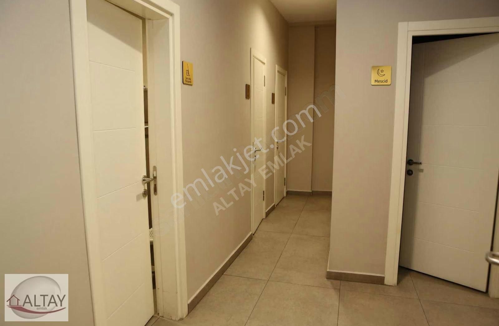 Ataşehir Kayışdağ Cadde Üstü 3 Kat Toplam 1000 M2 Büro&ofis - Görsel 15